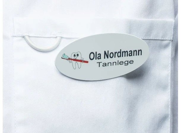 Navneskilt med tannmotiv Ovalt eller rektangulært 