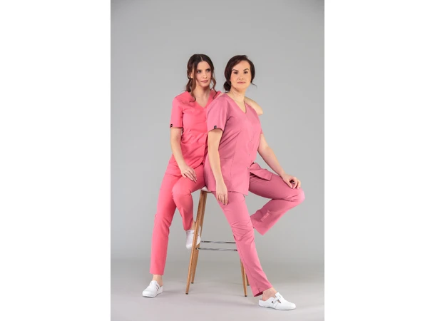 Cindy Dametunika med knapper i front Flamingo Pink XL 